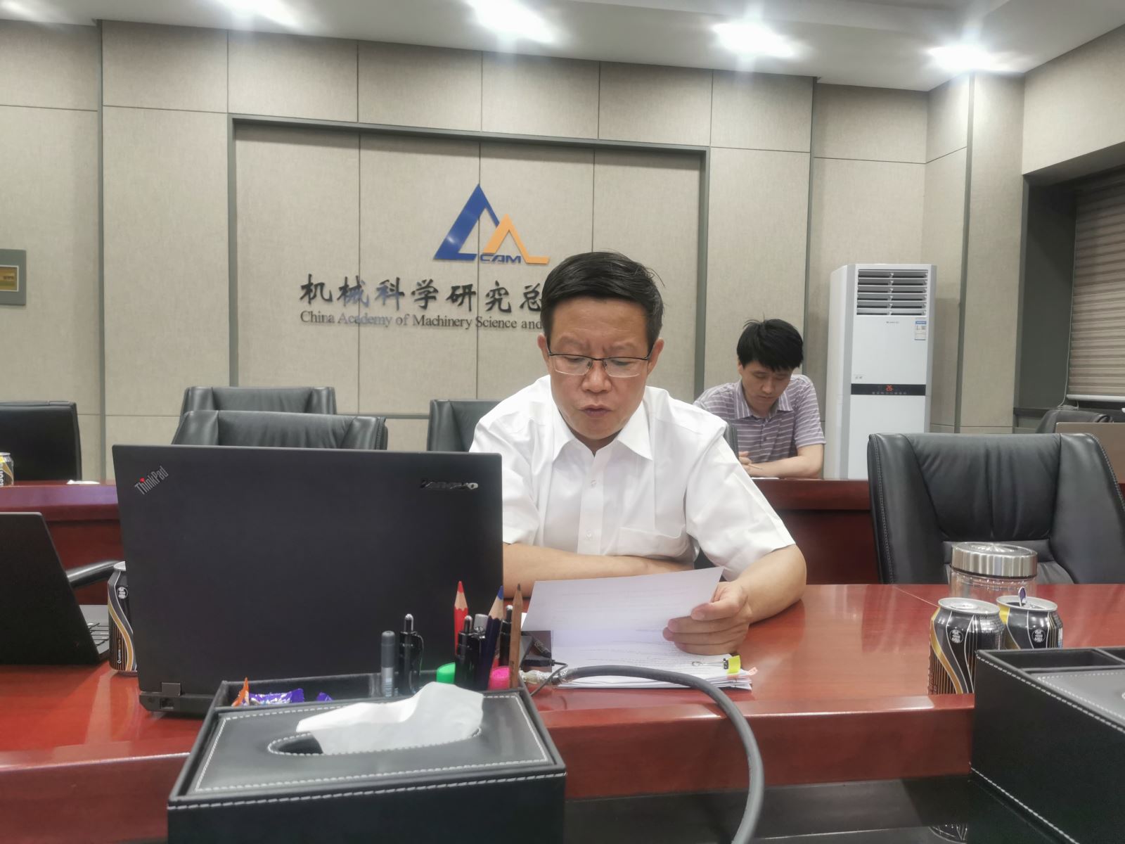 伟德体育 - 综合体育赛事平台|奥体中心相助同伴