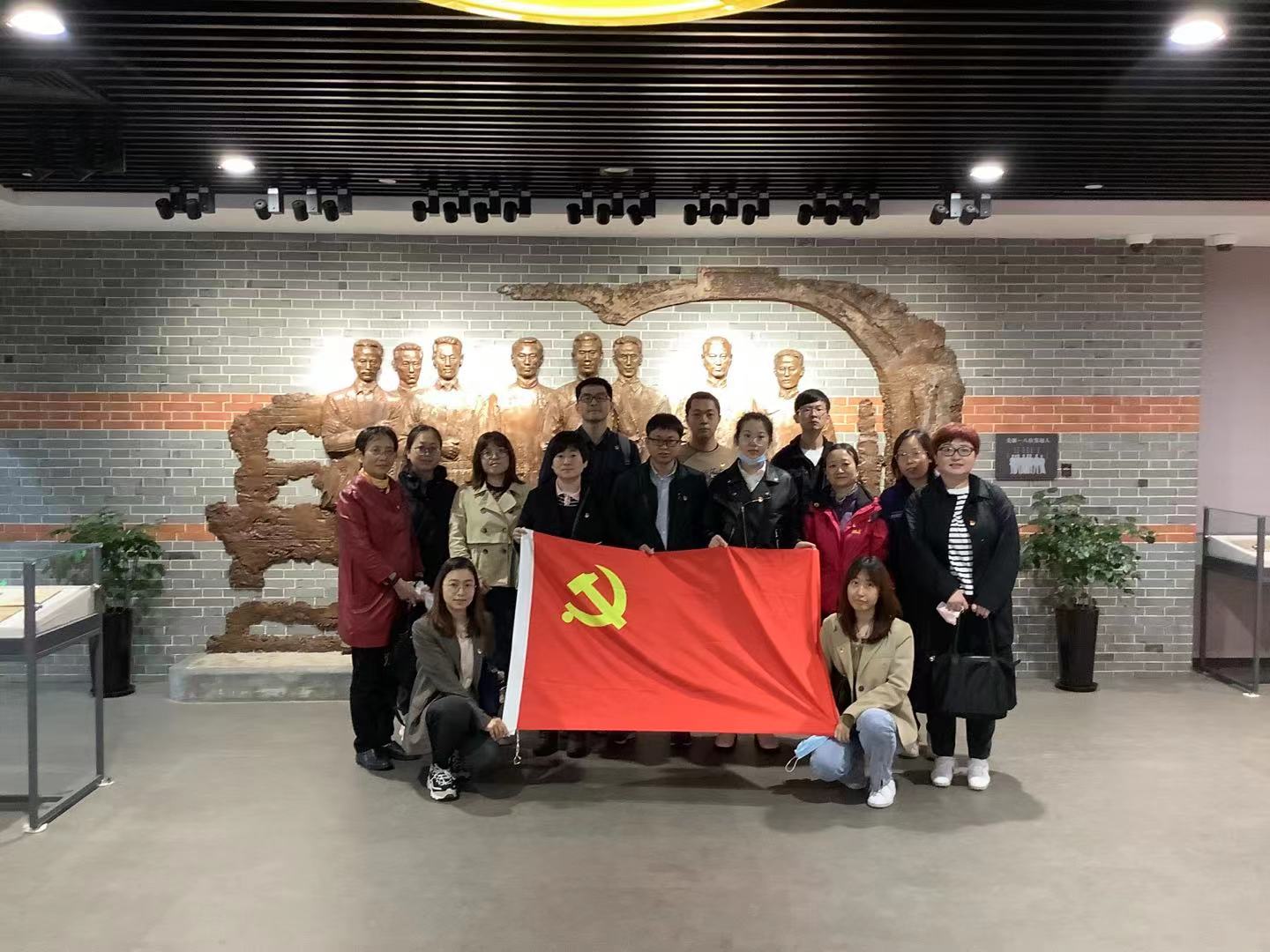 伟德体育 - 综合体育赛事平台|奥体中心相助同伴