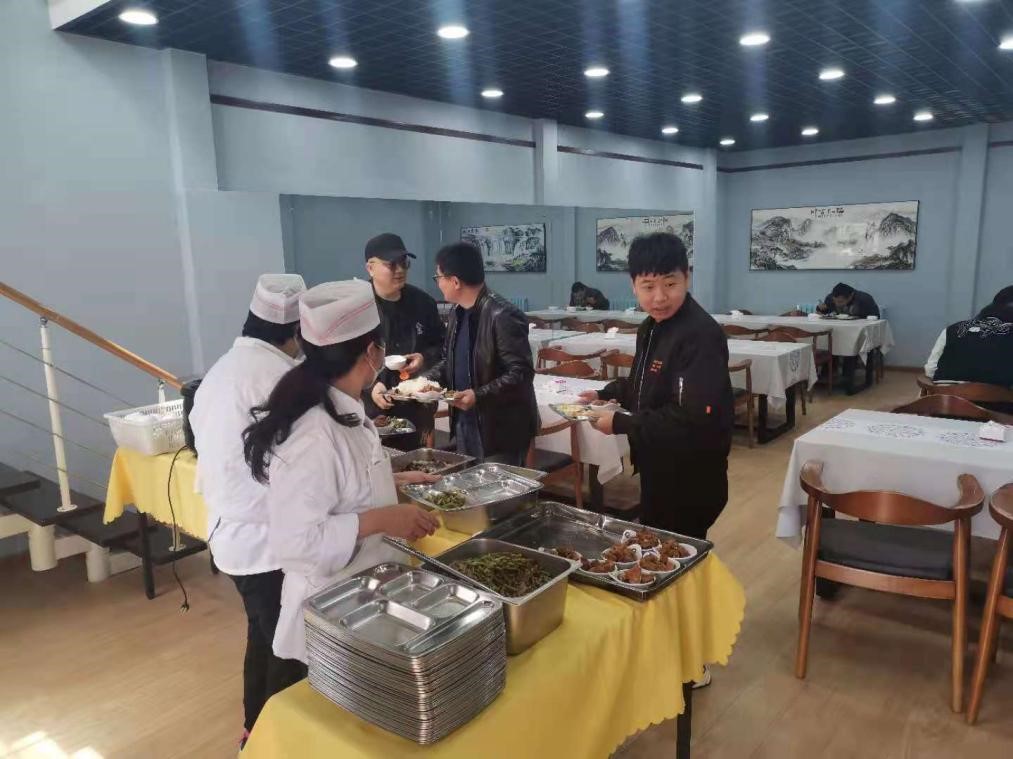 伟德体育 - 综合体育赛事平台|奥体中心相助同伴