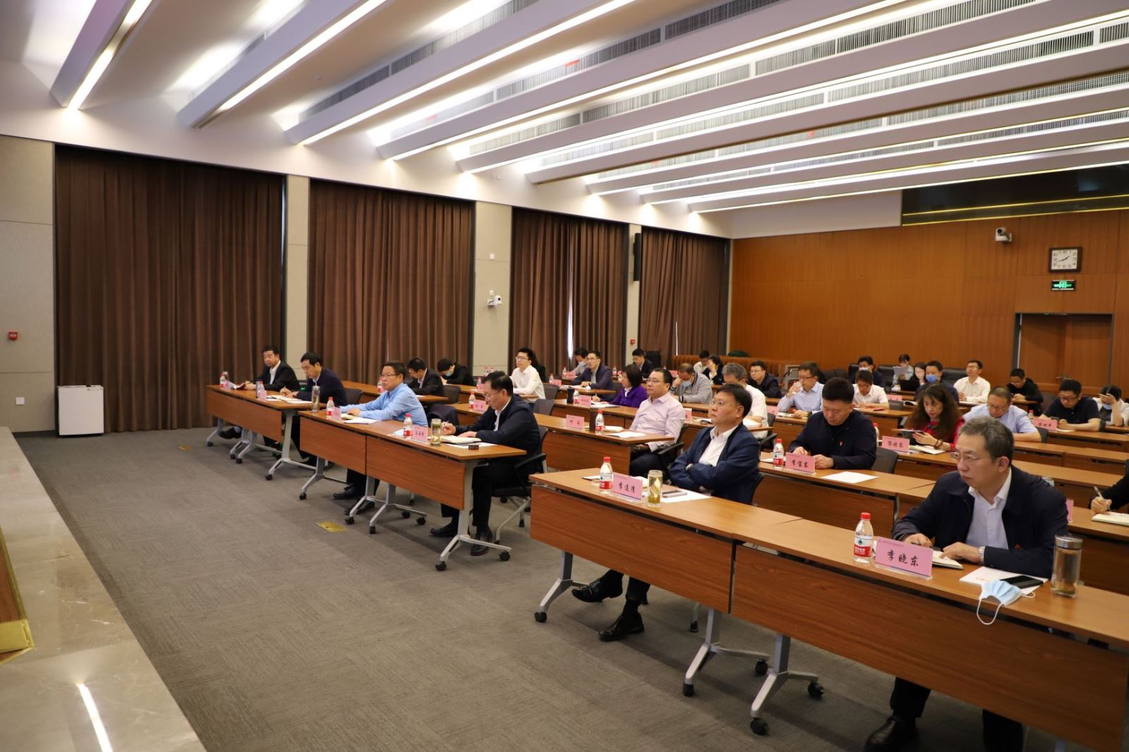 伟德体育 - 综合体育赛事平台|奥体中心相助同伴